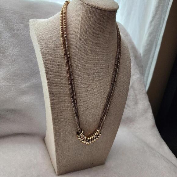 Gold Rings Necklace - Picture 4 of 8